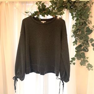 AMERICAN EAGLE adorable sweatshirt 🌷